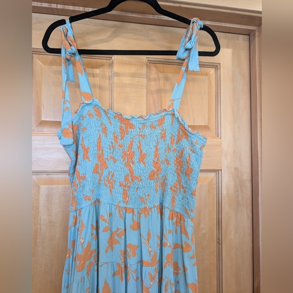 Elegant Floral Maxi Dress in Blue and Orange - Picture 2 of 10